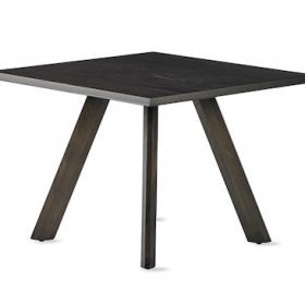 Qui Tables